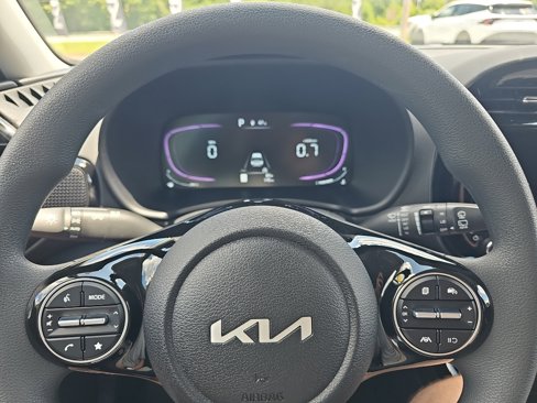 New 2025 Kia Soul S image 11