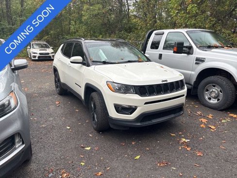 Used 2020 Jeep Compass Latitude image 2