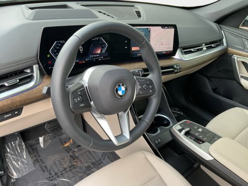 New 2025 BMW X1 xDrive28i w/ Technology Package image 10