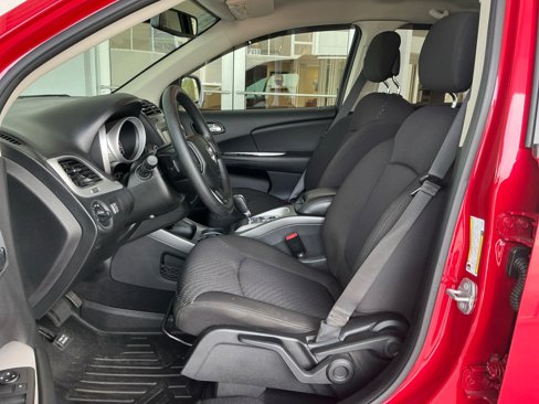 Used 2019 Dodge Journey SE image 34