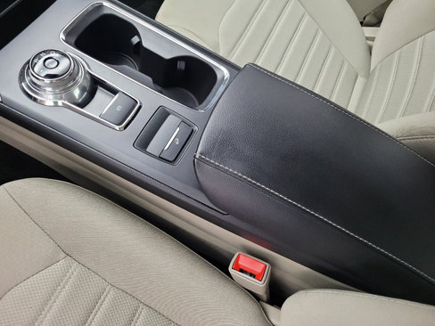 Used 2020 Ford Fusion SE w/ Fleet SE Value Package image 26