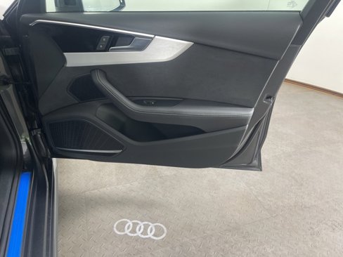 Used 2022 Audi A4 2.0T Premium Plus w/ Premium Plus Package image 11