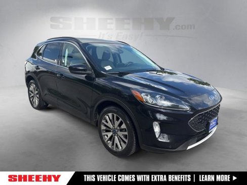 Certified 2021 Ford Escape Titanium image 1