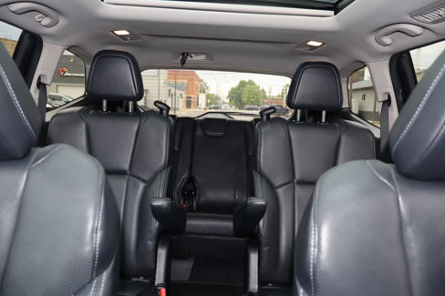 Used 2022 Subaru Ascent Limited w/ Technology Package image 6