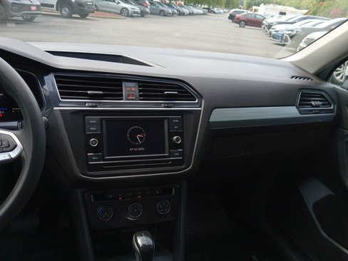 Used 2023 Volkswagen Tiguan S image 18