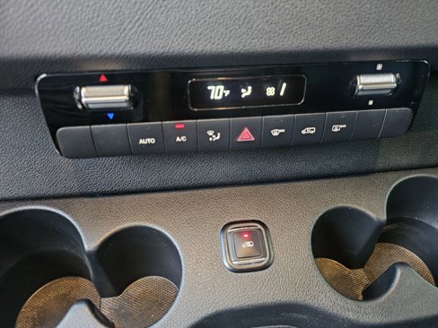 Used 2019 Mercedes-Benz Sprinter 2500 image 12