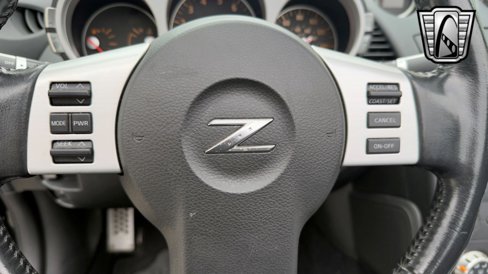 Used 2007 Nissan 350Z Touring image 22