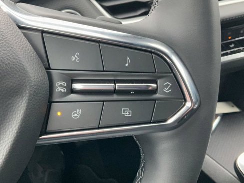New 2025 Chevrolet Equinox LT image 5