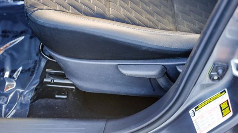 Used 2021 Nissan Kicks S image 22