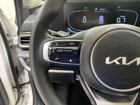 Used 2024 Kia Sportage LX image 31
