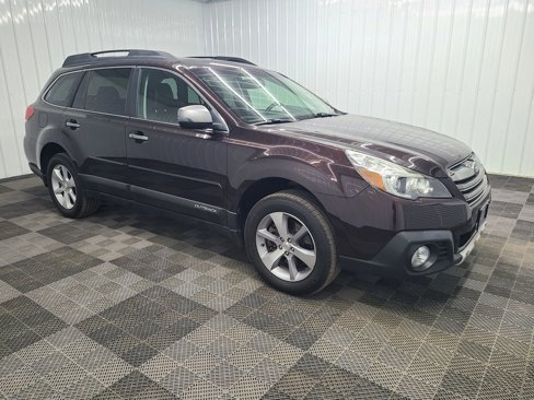 Used 2013 Subaru Outback 3.6R Limited w/ Special Appearance Pkg image 13