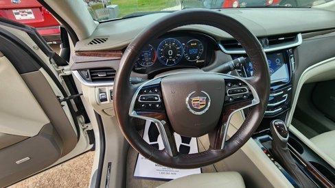 Used 2013 Cadillac XTS Platinum image 10