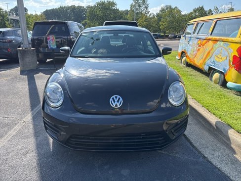 Used 2018 Volkswagen Beetle 2.0T S image 6
