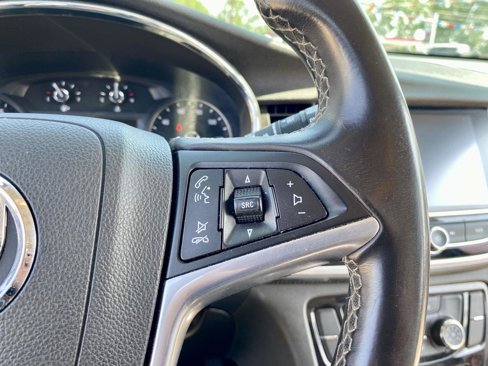 Used 2021 Buick Encore Preferred image 26