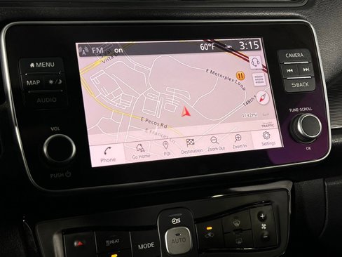 Used 2022 Nissan Leaf SV image 19