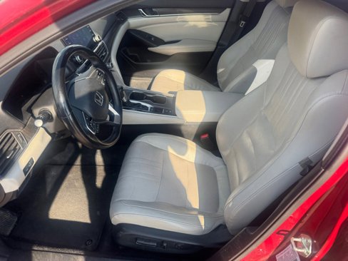 Used 2018 Honda Accord EX-L image 9