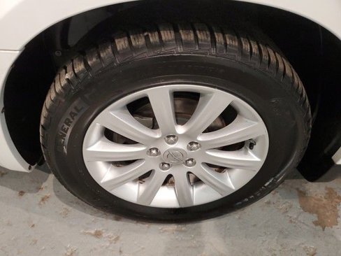 Used 2013 Chrysler 200 Touring image 33