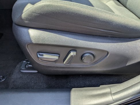 Used 2023 Toyota RAV4 XLE image 11