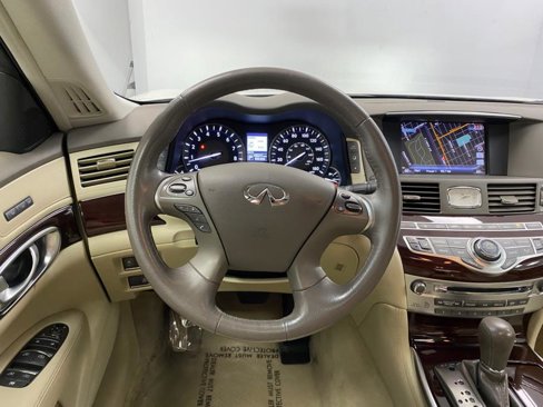 Used 2016 INFINITI Q70 L 3.7 image 35