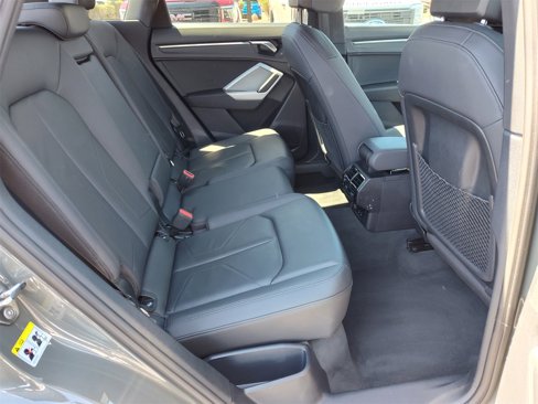 Used 2022 Audi Q3 2.0T Premium image 10