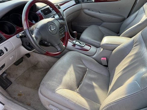 Used 2004 Lexus ES 330 image 7