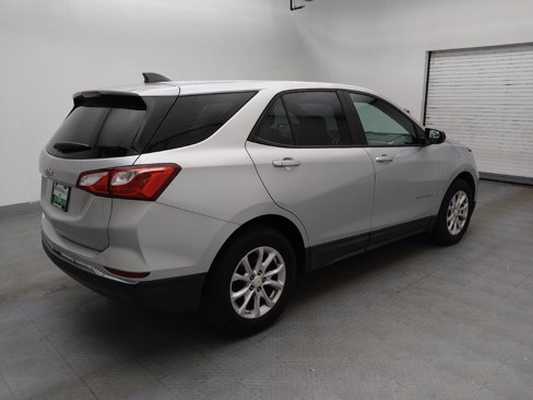 Used 2018 Chevrolet Equinox LS image 10