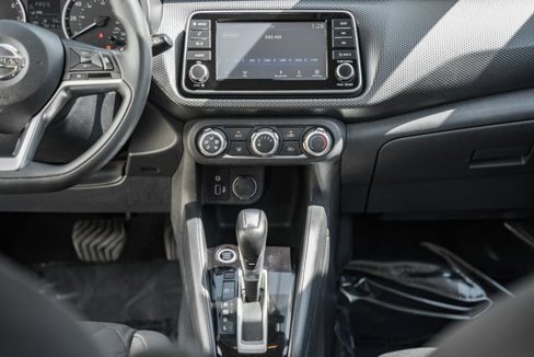 Used 2020 Nissan Kicks S image 21