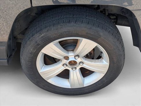Used 2016 Jeep Patriot Latitude image 24