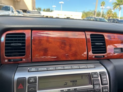 Used 2002 Lexus SC 430 Convertible image 16