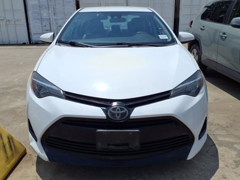 Used 2019 Toyota Corolla LE image 3