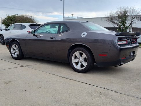 Used 2023 Dodge Challenger SXT image 6