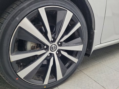 Used 2019 Nissan Altima 2.5 SR w/ SR Premium Package image 31