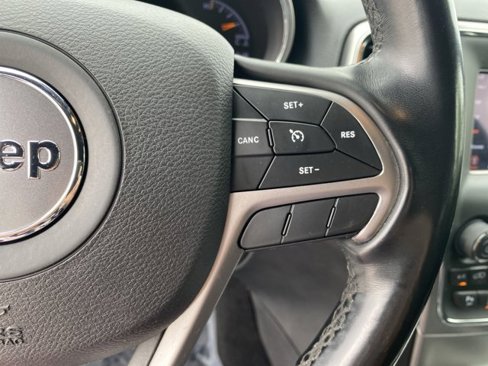 Used 2021 Jeep Grand Cherokee Laredo image 35