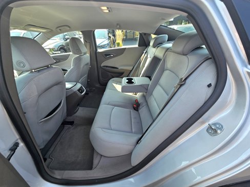 Used 2020 Chevrolet Malibu LT image 12
