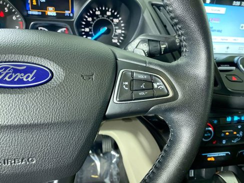 Used 2017 Ford Escape Titanium image 14