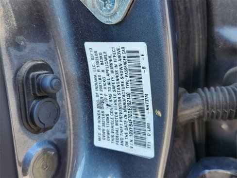 Used 2013 Honda Civic Hybrid Sedan image 30