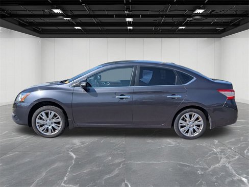Used 2015 Nissan Sentra SL w/ SL Premium Package image 2