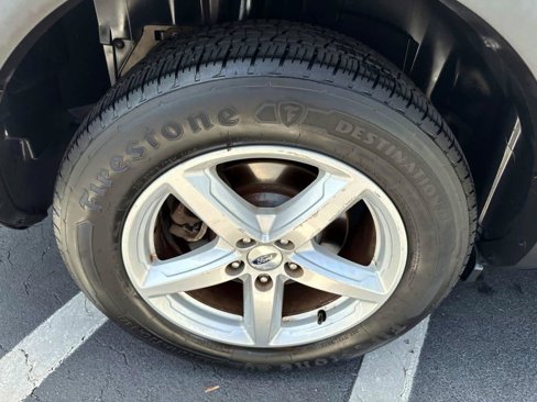Used 2019 Ford Explorer FWD image 28
