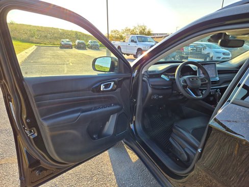 Used 2022 Jeep Compass Trailhawk image 11