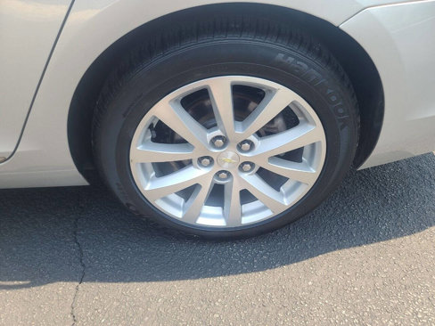 Used 2016 Chevrolet Malibu LTZ image 11