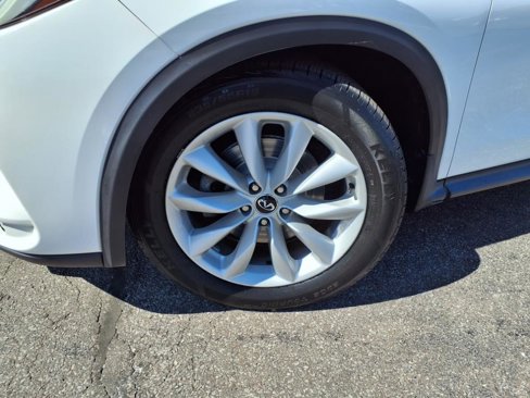 Used 2019 INFINITI QX50 Essential w/ Premium Heat Package image 35