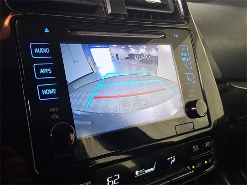 Used 2018 Toyota Prius Three image 4