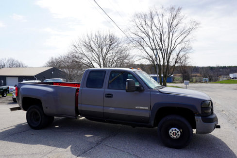 Used 2004 GMC Sierra 3500 4x4 Extended Cab w/ Heavy-Duty Power Package image 10