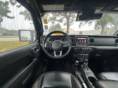Used 2021 Jeep Wrangler Unlimited Sahara image 18