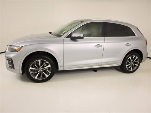 Certified 2021 Audi Q5 2.0T Premium w/ Convenience Package image 2