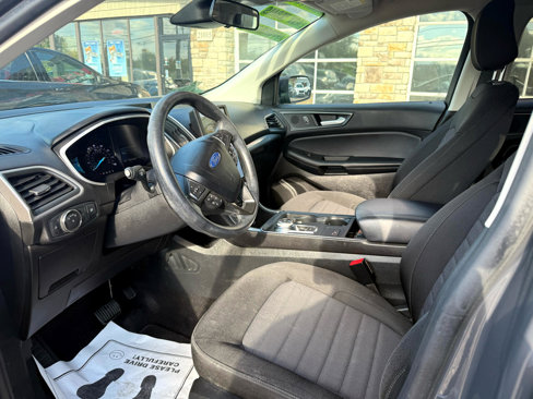 Used 2021 Ford Edge SE w/ Cargo Accessory Package image 12