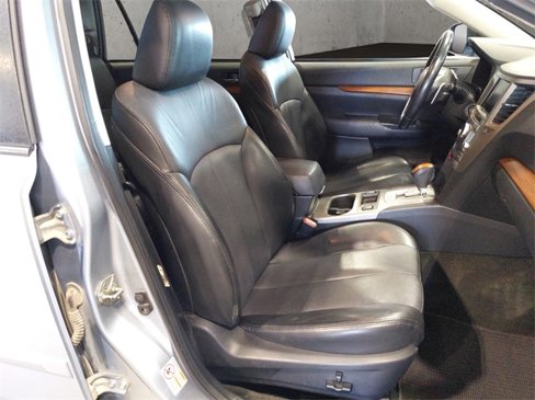 Used 2014 Subaru Outback 2.5i Limited image 41