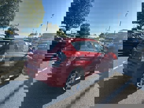 Used 2009 Pontiac Vibe w/ Preferred Package image 4