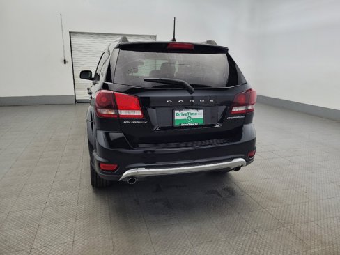 Used 2019 Dodge Journey Crossroad image 6
