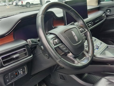 Used 2021 Lincoln Nautilus Reserve w/ Monochromatic Package image 20